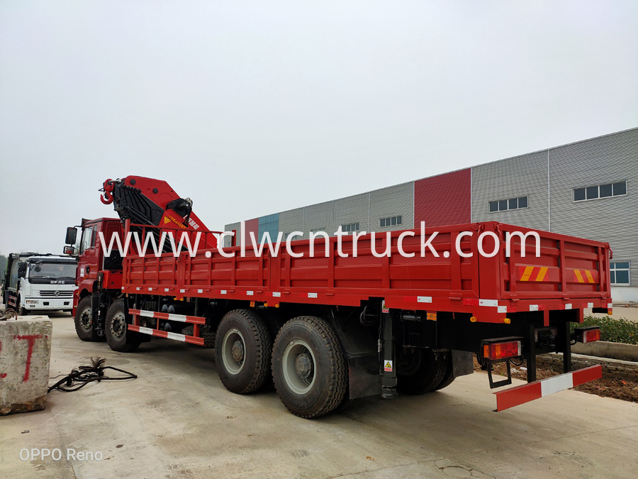 folding crane truck pictures